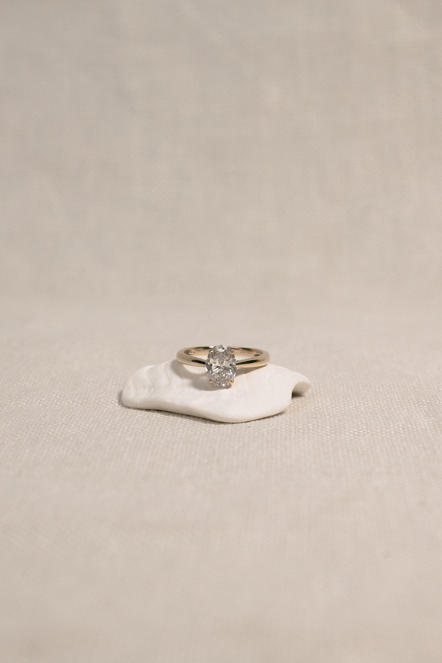 Oval Ring 01